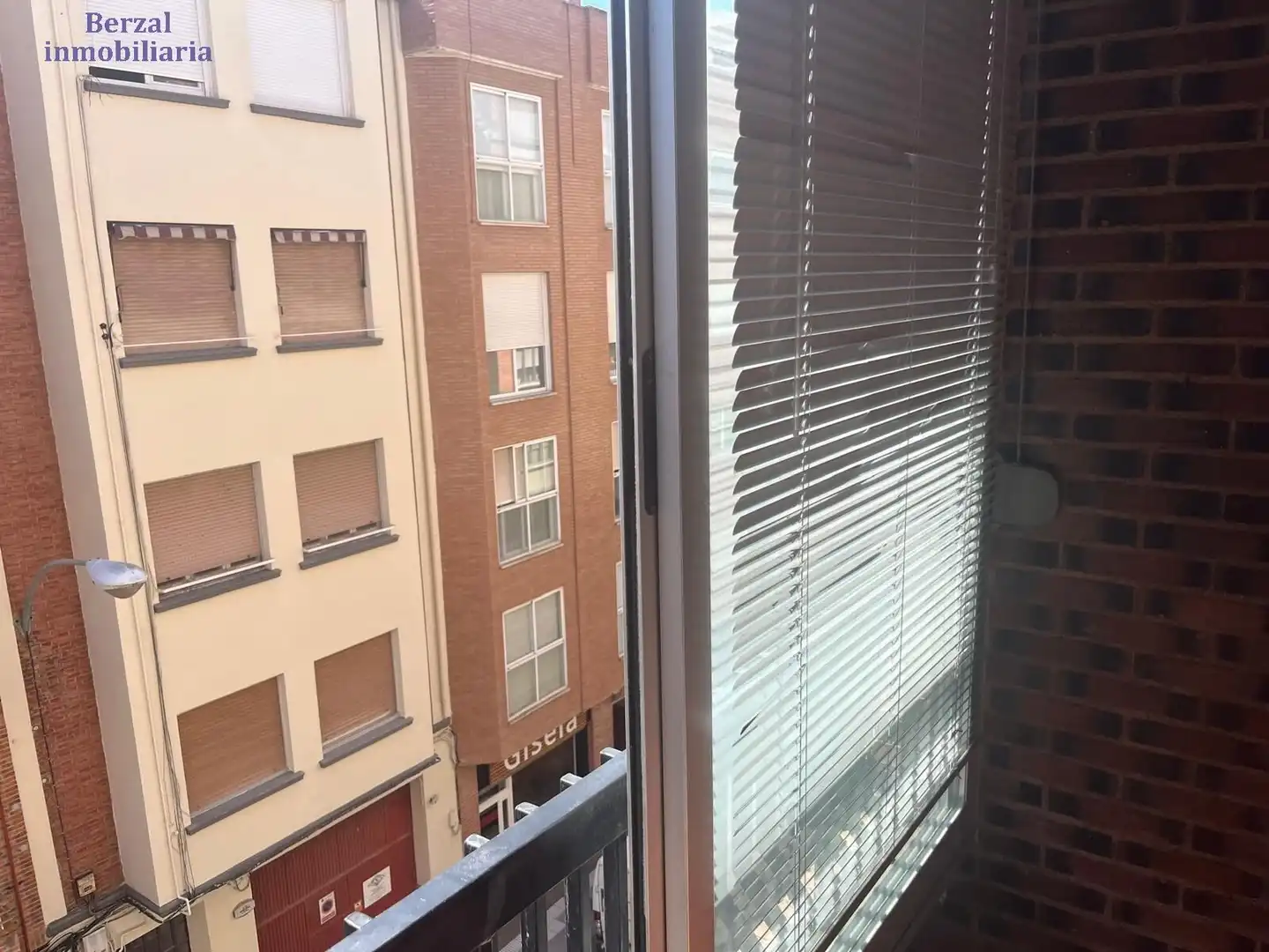 Terrassa de Pis en venda en  Logroño amb Calefacció, Terrassa i Traster