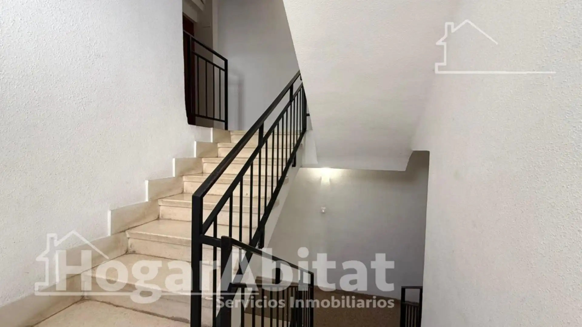 Piso en venta en Gandia con Terraza, Amueblado y Balcón