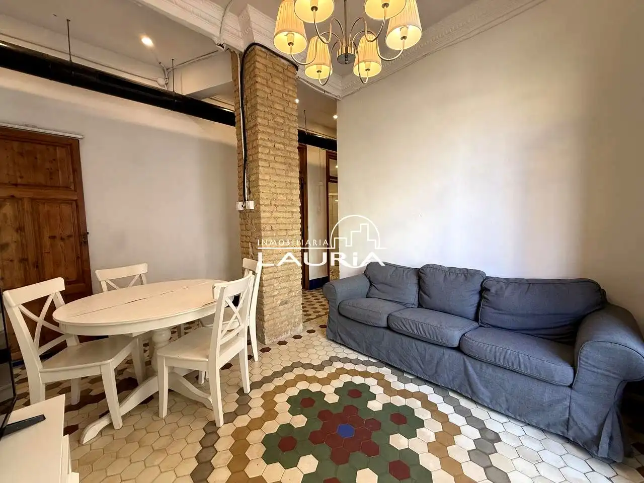 Wohnung zur Miete in Valencia mit Klimaanlage, Terrasse und Möbliert