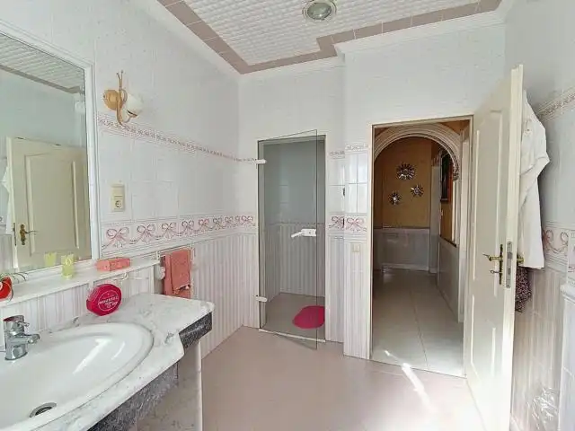 Bathroom of Houses for sale in San Fulgencio  with Air Conditioner, Heating and Private garden