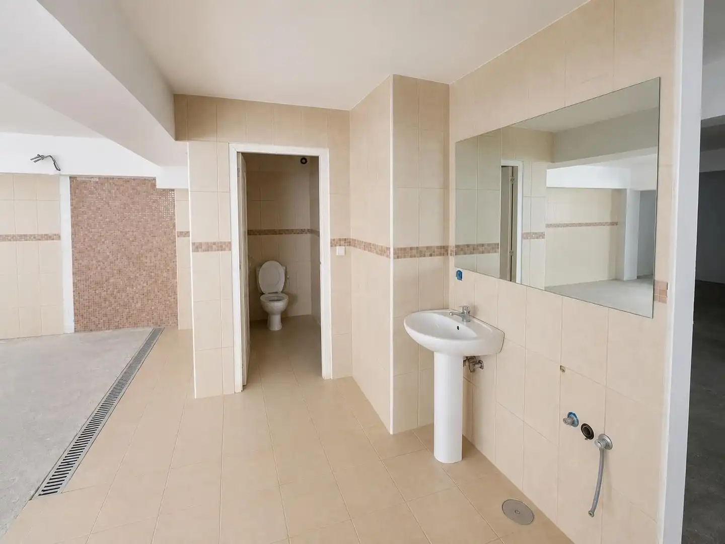 Local comercial en venta en El Molar (Madrid), imagen 4