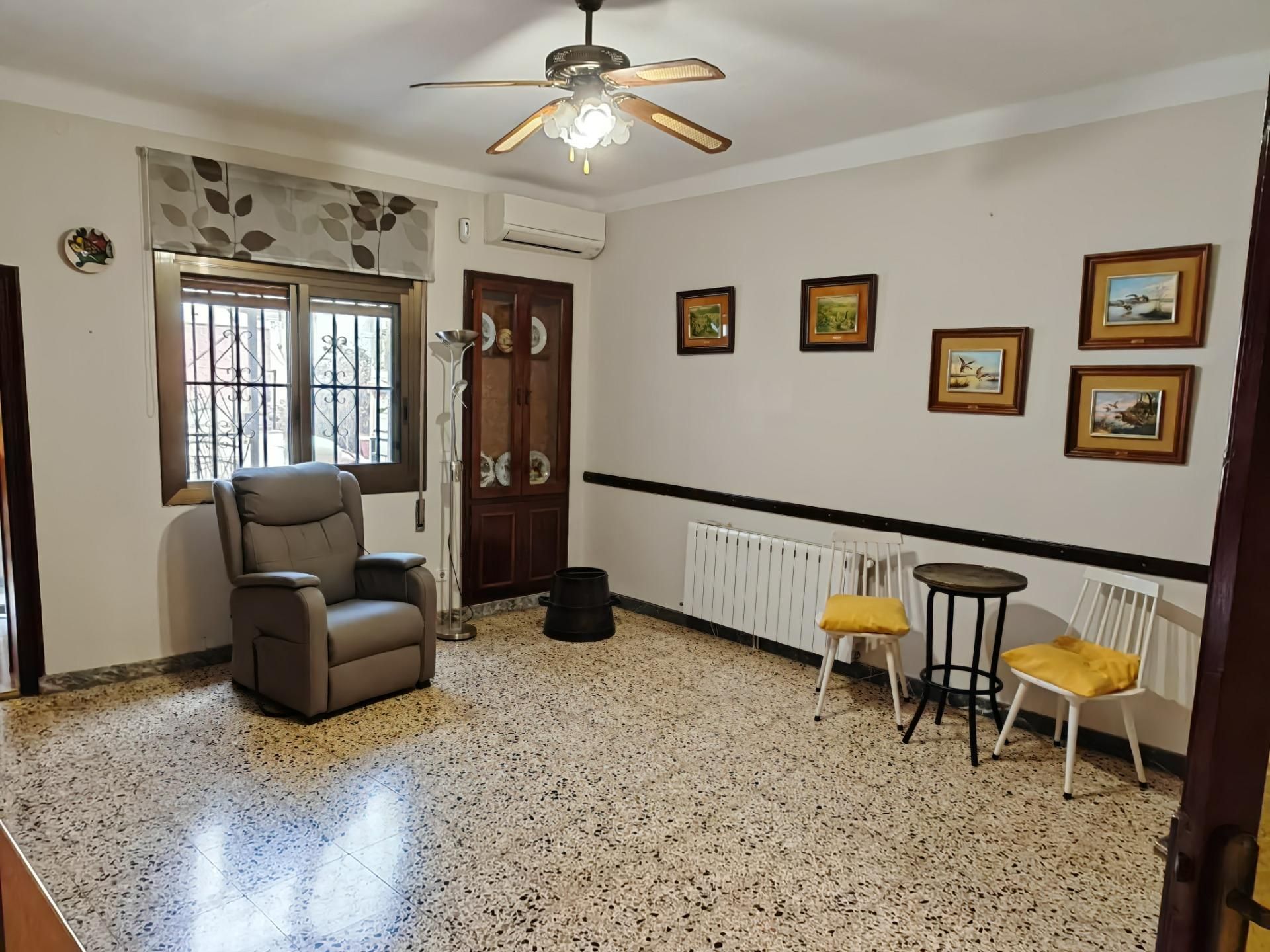 Sala d'estar de Casa o xalet en venda en El Vendrell amb Aire condicionat, Calefacció i Terrassa