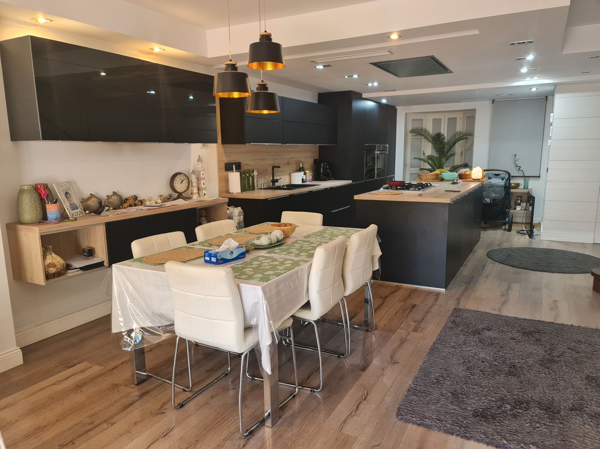 Kitchen of Single-family semi-detached for sale in Badalona  with Air Conditioner, Private garden and Parquet flooring