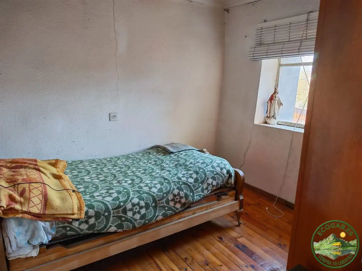Dormitori de Casa o xalet en venda en Castropodame amb Jardí privat i Traster