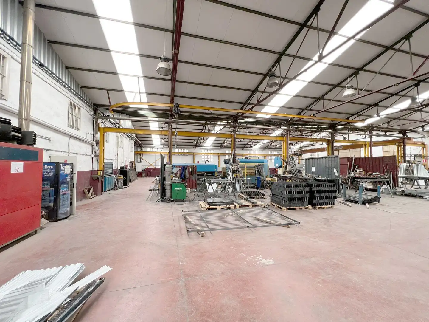 Nave industrial en venta en Humanes de Madrid