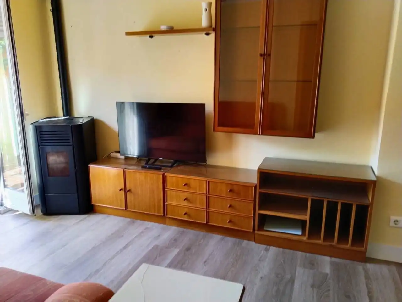 Living room of Flat for rent in Burgos  with Heating, Terrace and Furnished