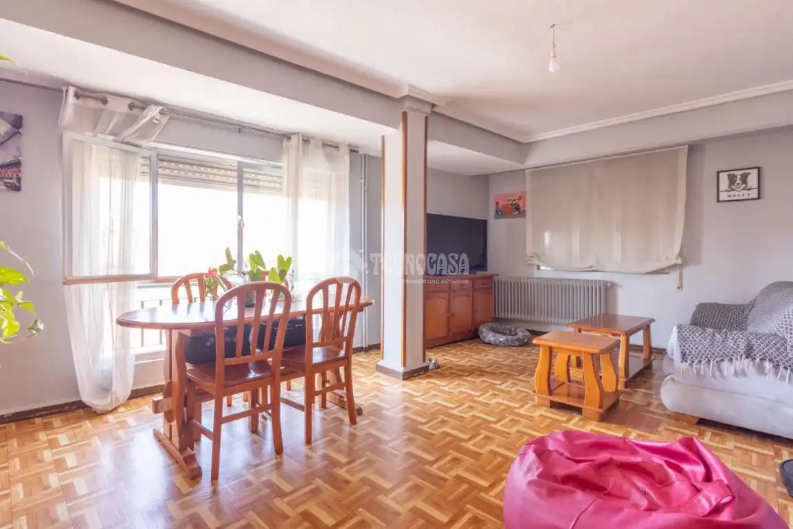 Sala de estar de Piso en venta en Salamanca con Calefacción y Terraza