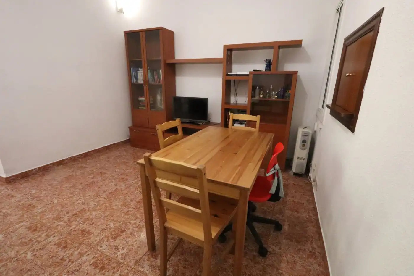 Comedor de Piso en venta en Barcelona con Balcón