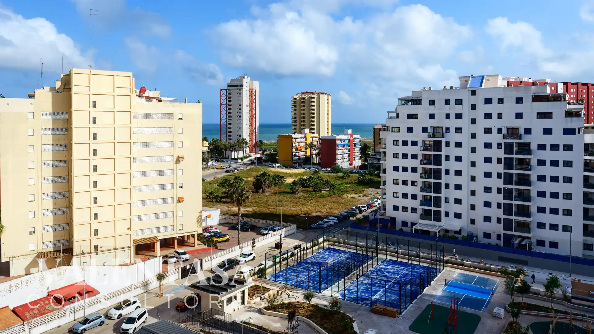 Piscina de Piso en venta en La Pobla de Farnals con Aire acondicionado, Jardín privado y Terraza
