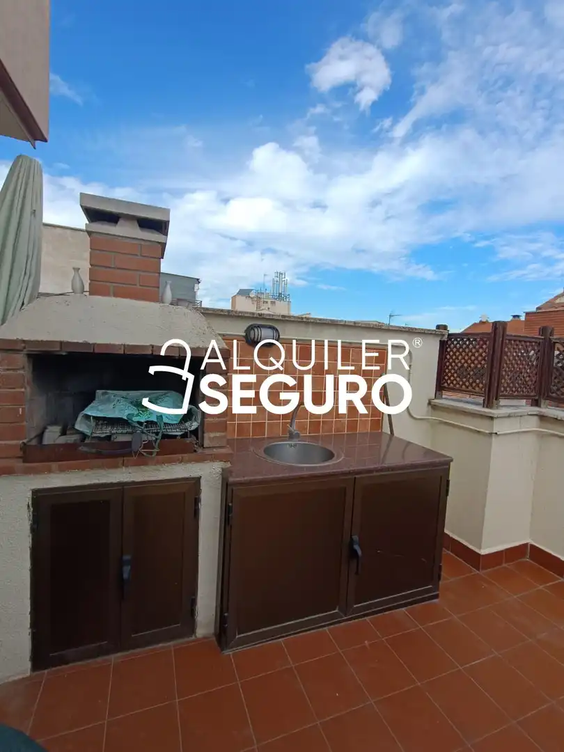 Attic for rent in Centro