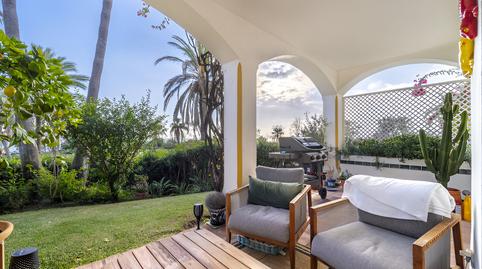 Foto 5 de Casa adosada en venta en Cancelada, Málaga