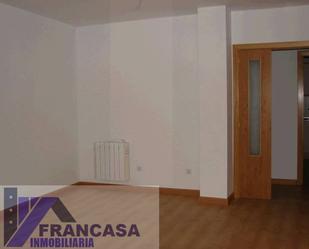 Flat for sale in Lominchar