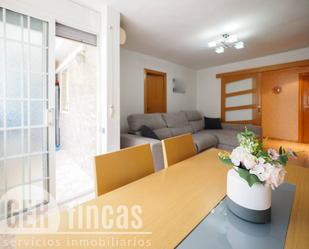 Sala d'estar de Pis en venda en Terrassa amb Aire condicionat, Calefacció i Balcó