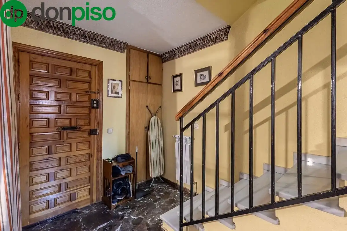 Casa o xalet en venda en Granada amb Aire condicionat, Calefacció i Terrassa