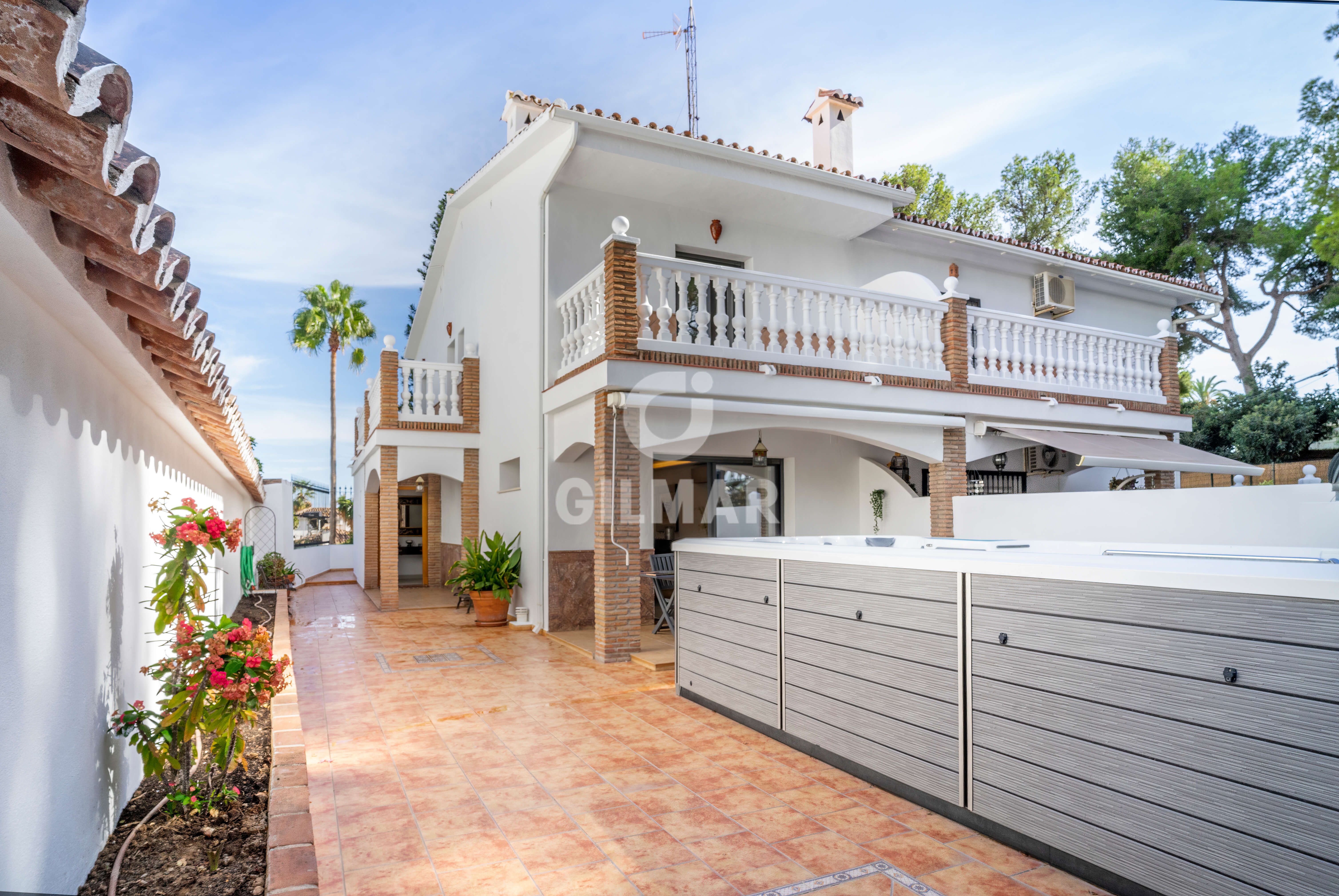 Exterior view of Single-family semi-detached for sale in Marbella  with Heating and Swimming Pool