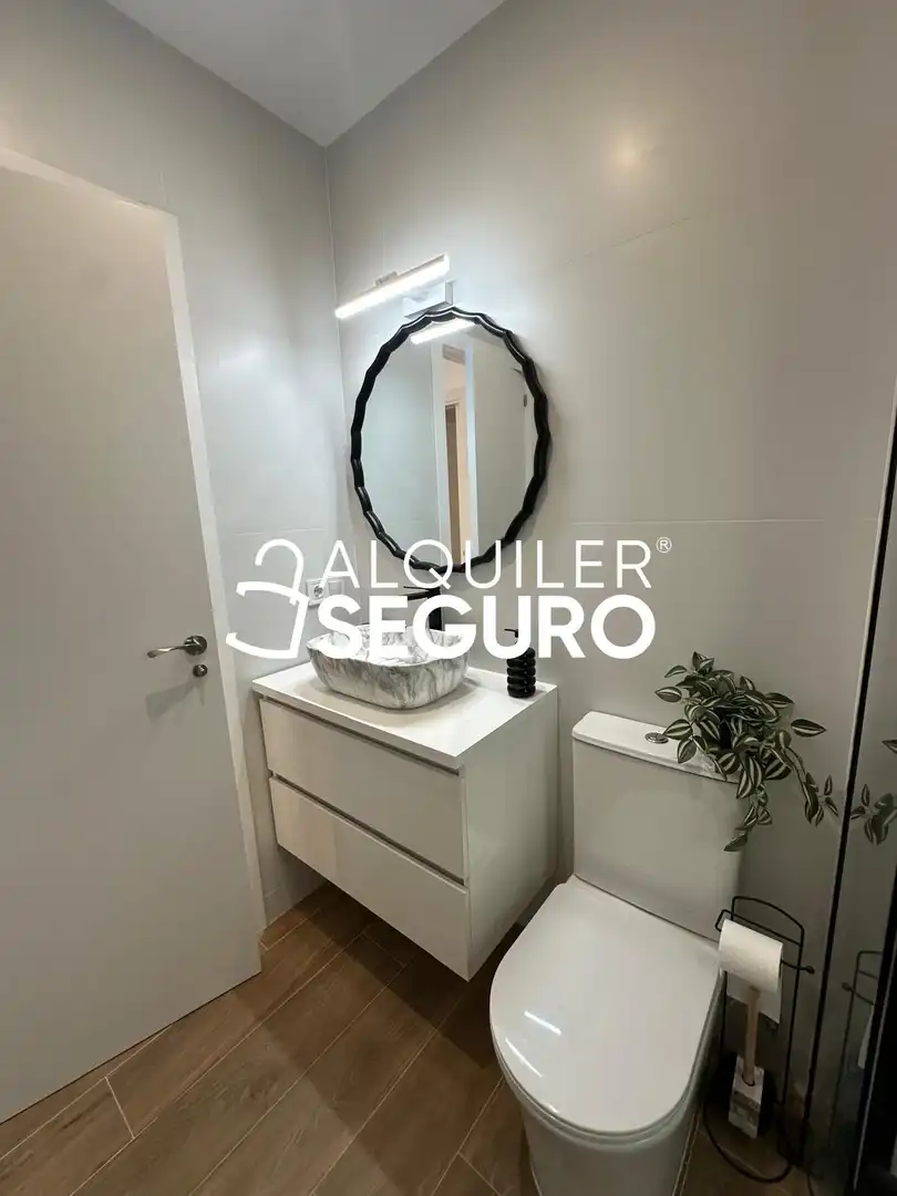 Baño de Piso de alquiler en Alcorcón con Aire acondicionado y Calefacción