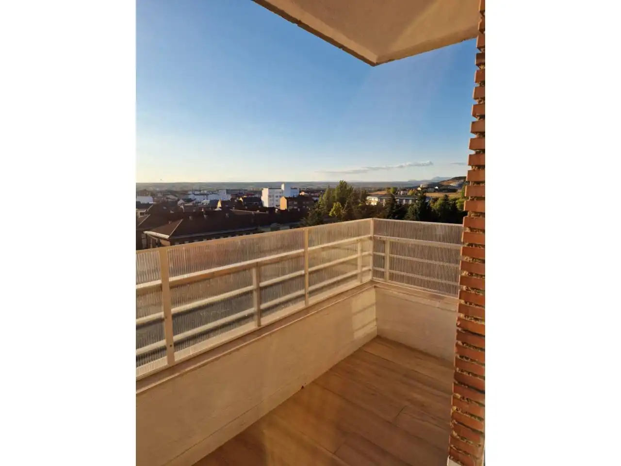 Terrasse von Dachboden zum Verkauf in León Capital  mit Heizung, Parkett und Terrasse