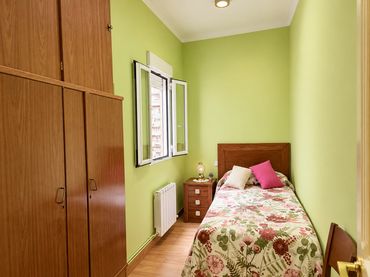Piso con ascensor en venta en Calle de Juan Pradillo