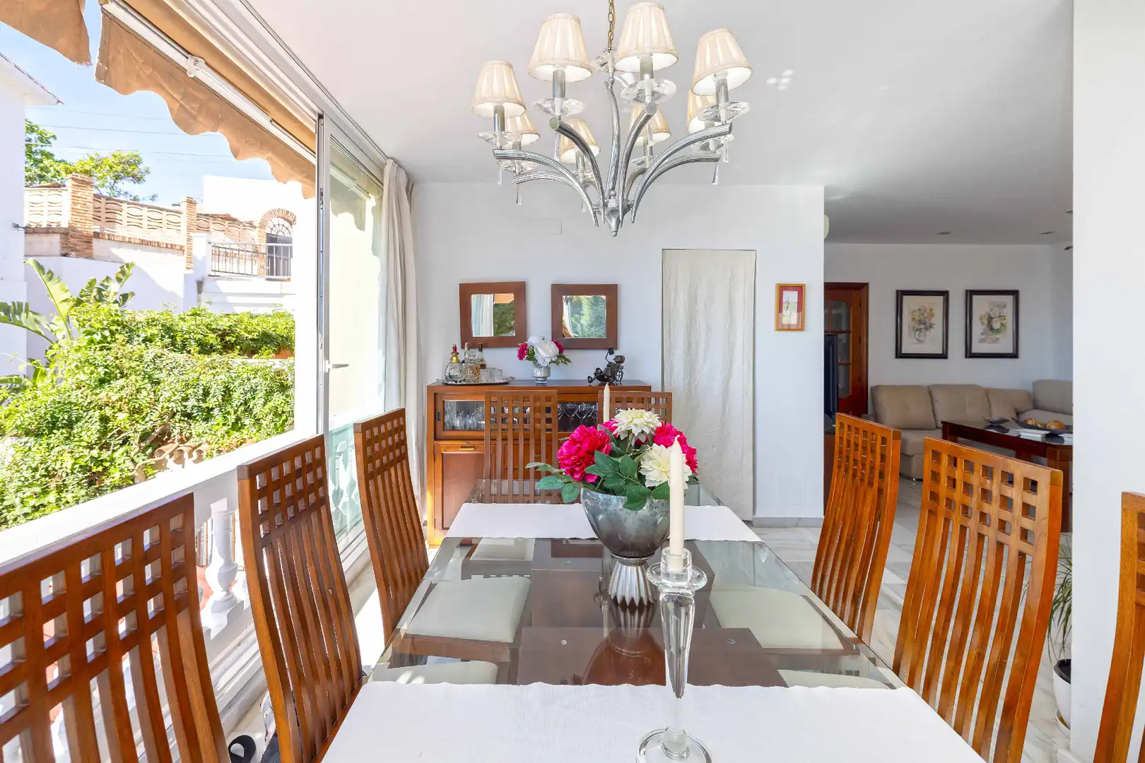 Menjador de Casa o xalet en venda en Málaga amb Aire condicionat, Calefacció i Jardí privat
