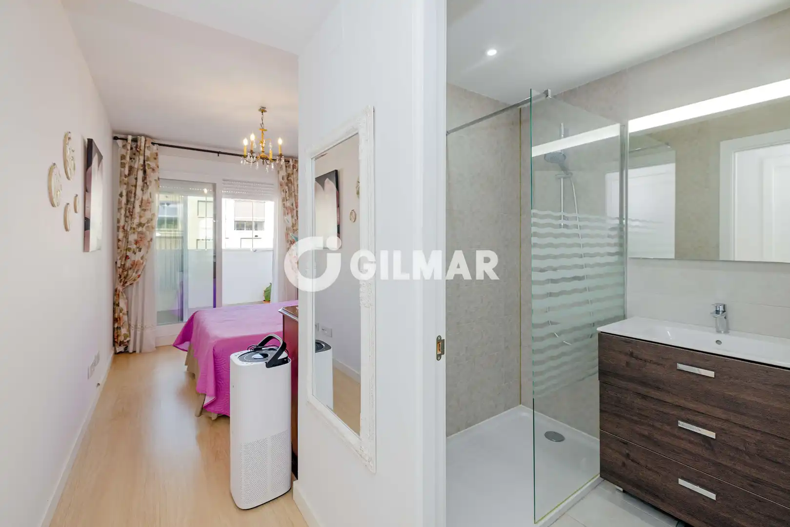 Bedroom of Flat for sale in Estepona Pueblo