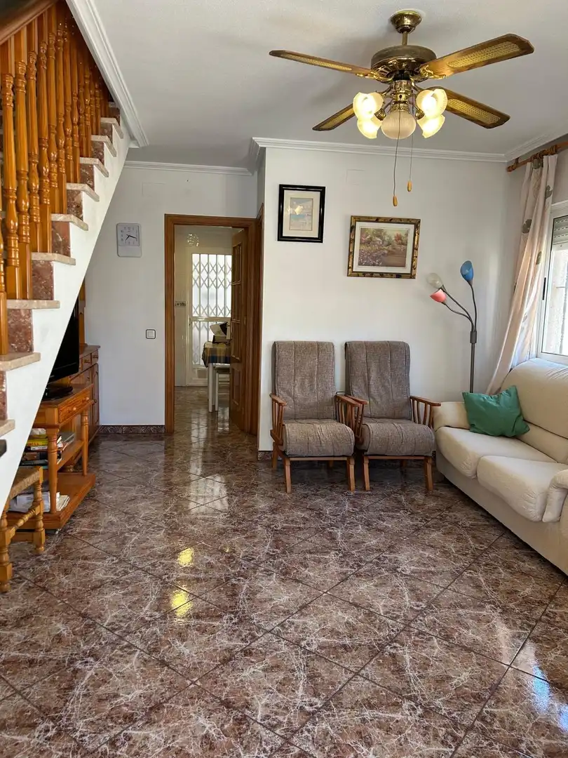 Sala d'estar de Dúplex en venda en San Pedro del Pinatar amb Terrassa i Moblat