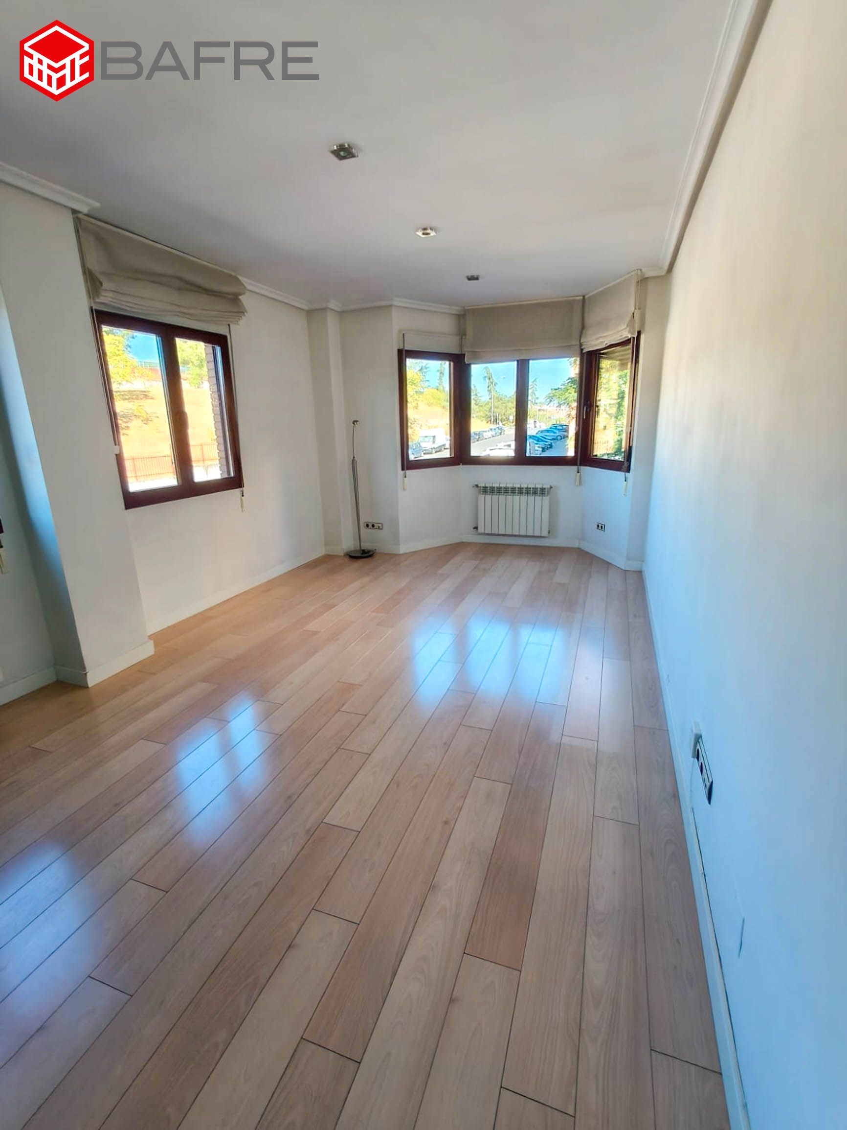 Living room of Flat for sale in  Madrid Capital  with Air Conditioner, Heating and Private garden