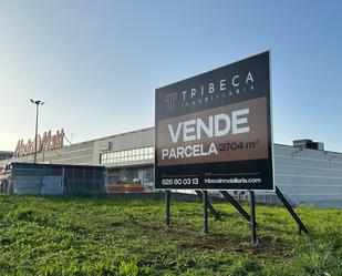 Vista exterior de Terreny industrial en venda en Santander