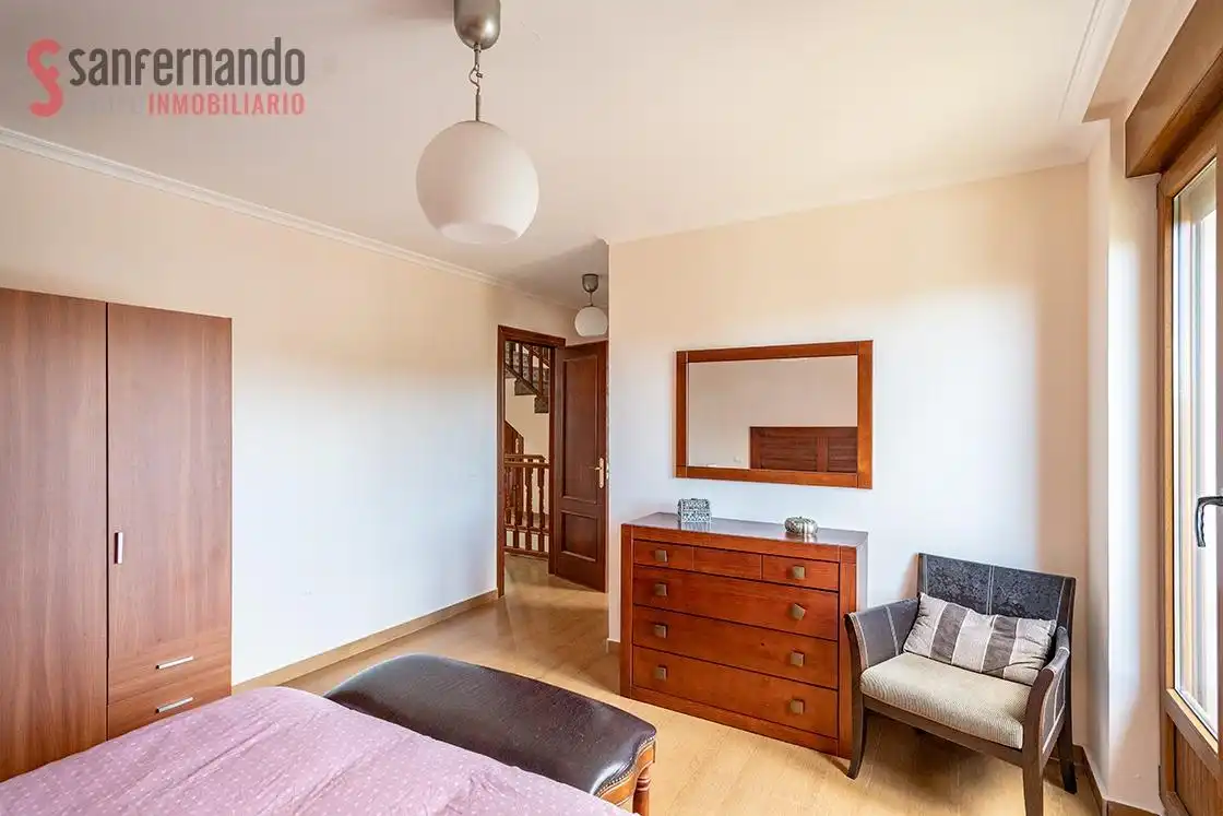 Habitación de Casa o chalet en venta en Santa Cruz de Bezana con Calefacción, Jardín privado y Balcón