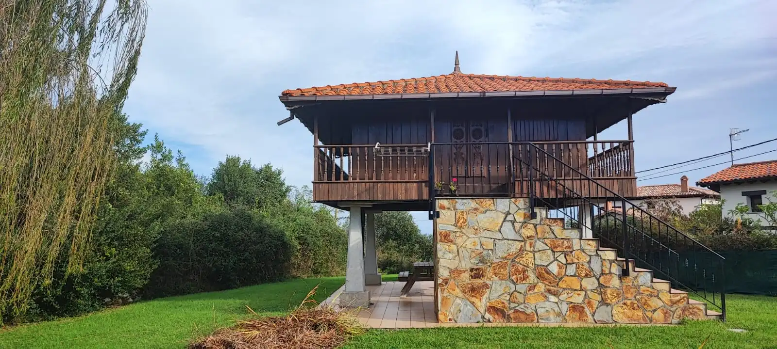 Außenansicht von Country house zum Verkauf in Llanes mit Heizung, Privatgarten und Terrasse