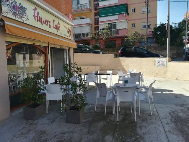 Local comercial en Alquiler en Rambla de Pompeu Fabra en Can Tintorer - Can Tries