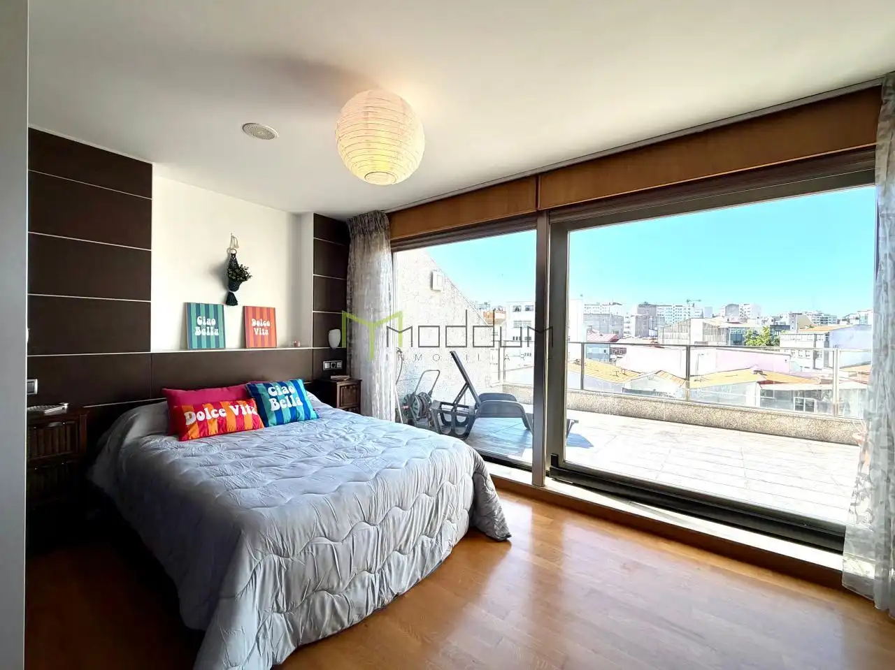 Habitación de Ático en venta en A Coruña Capital  con Calefacción, Terraza y Trastero