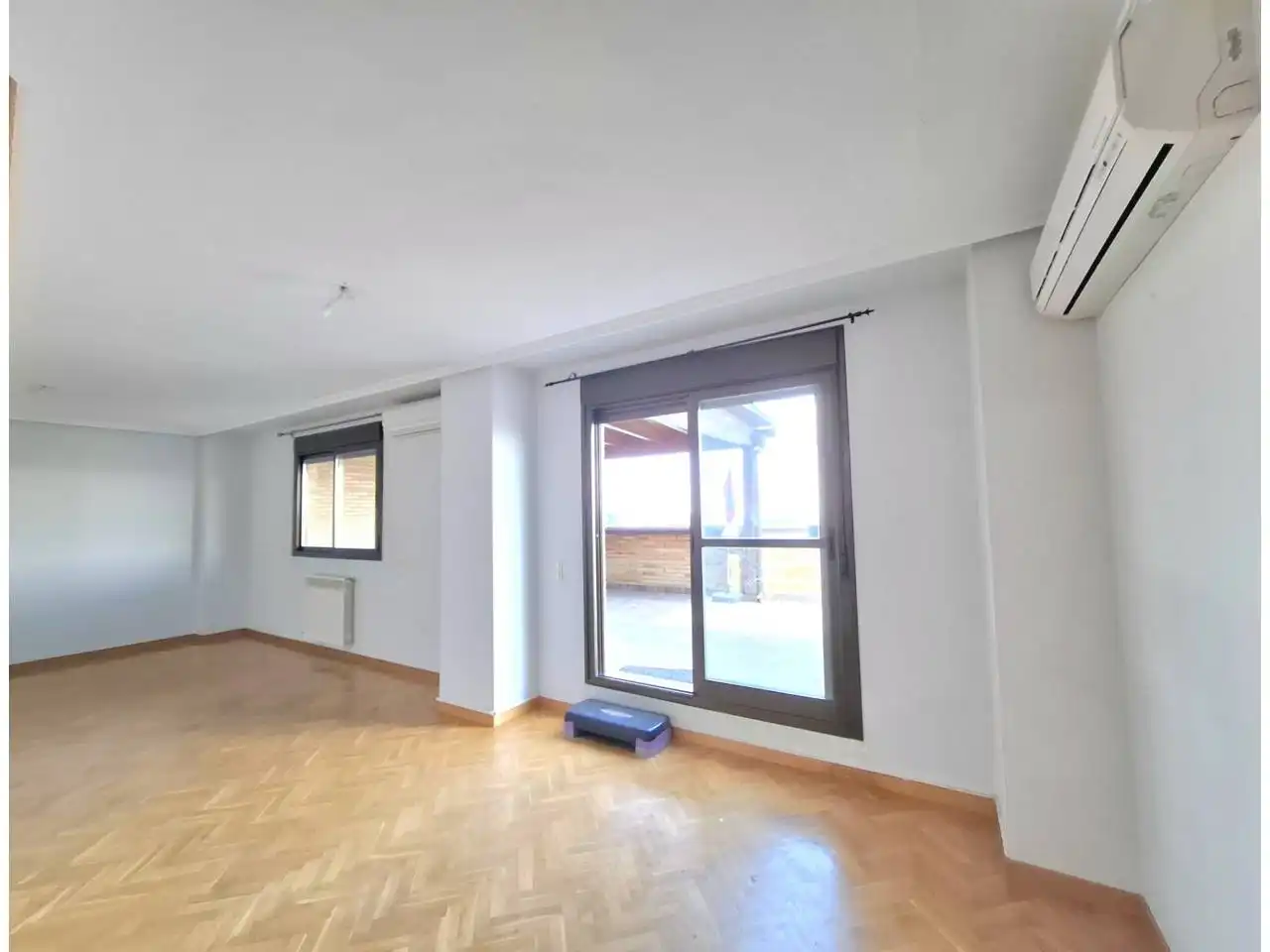 Sala de estar de Piso de alquiler en Valdemoro con Aire acondicionado, Calefacción y Terraza