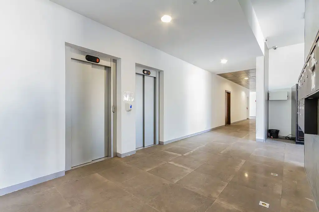 Business premises for sale in Av Vía Láctea, imagen 34