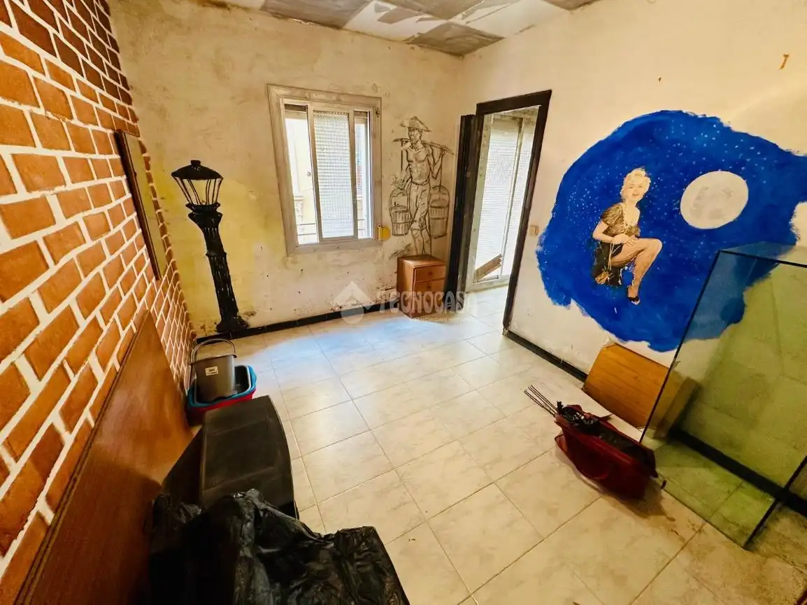 Piso en venta en Barcelona con Balcón