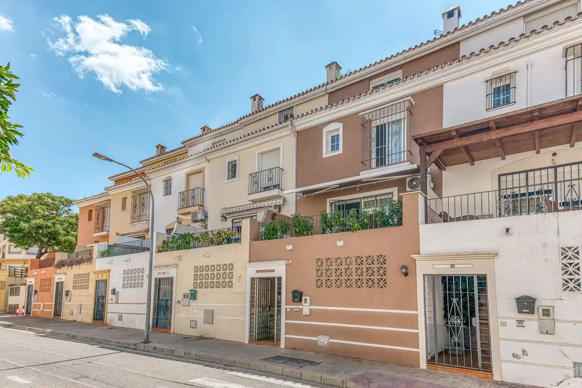 Exterior view of Detached homes for sale in Coín  with Air Conditioner, Private garden and Terrace