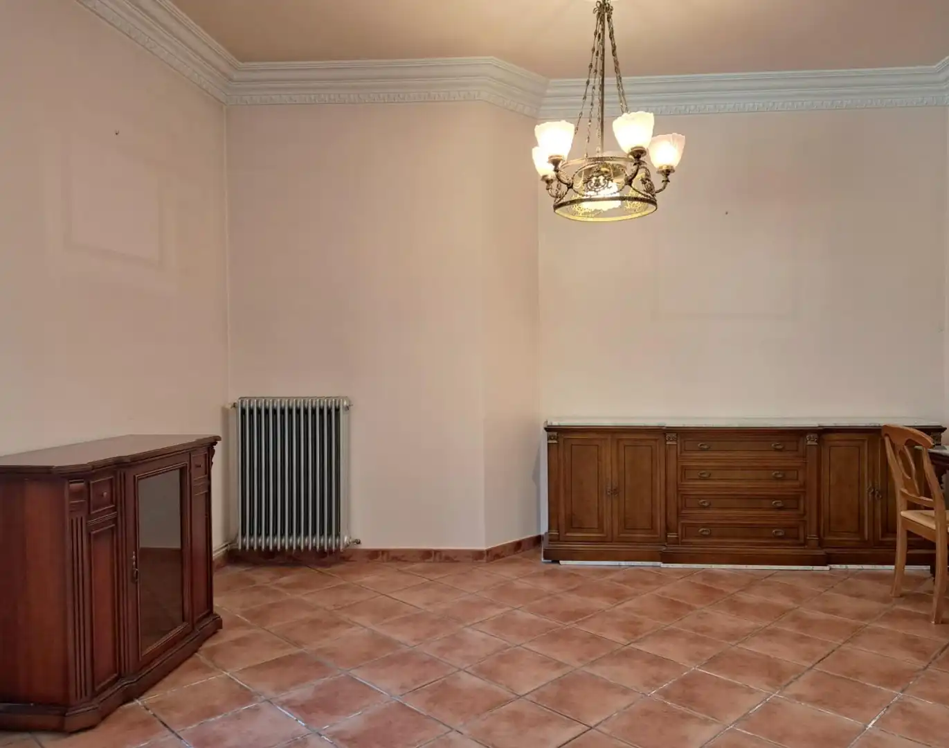 Casa adosada en venda en Requena amb Terrassa, Traster i Balcó
