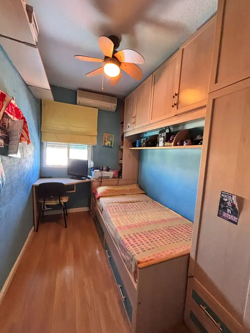 Bedroom of Flat for sale in Sevilla  with Air Conditioner and Community pool