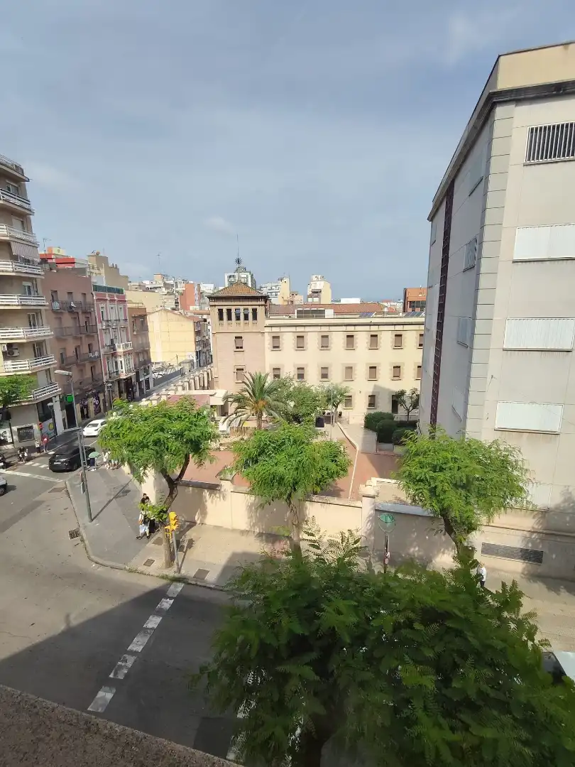 Vista exterior de Pis de lloguer en Tarragona amb Moblat, Forn i Rentadora