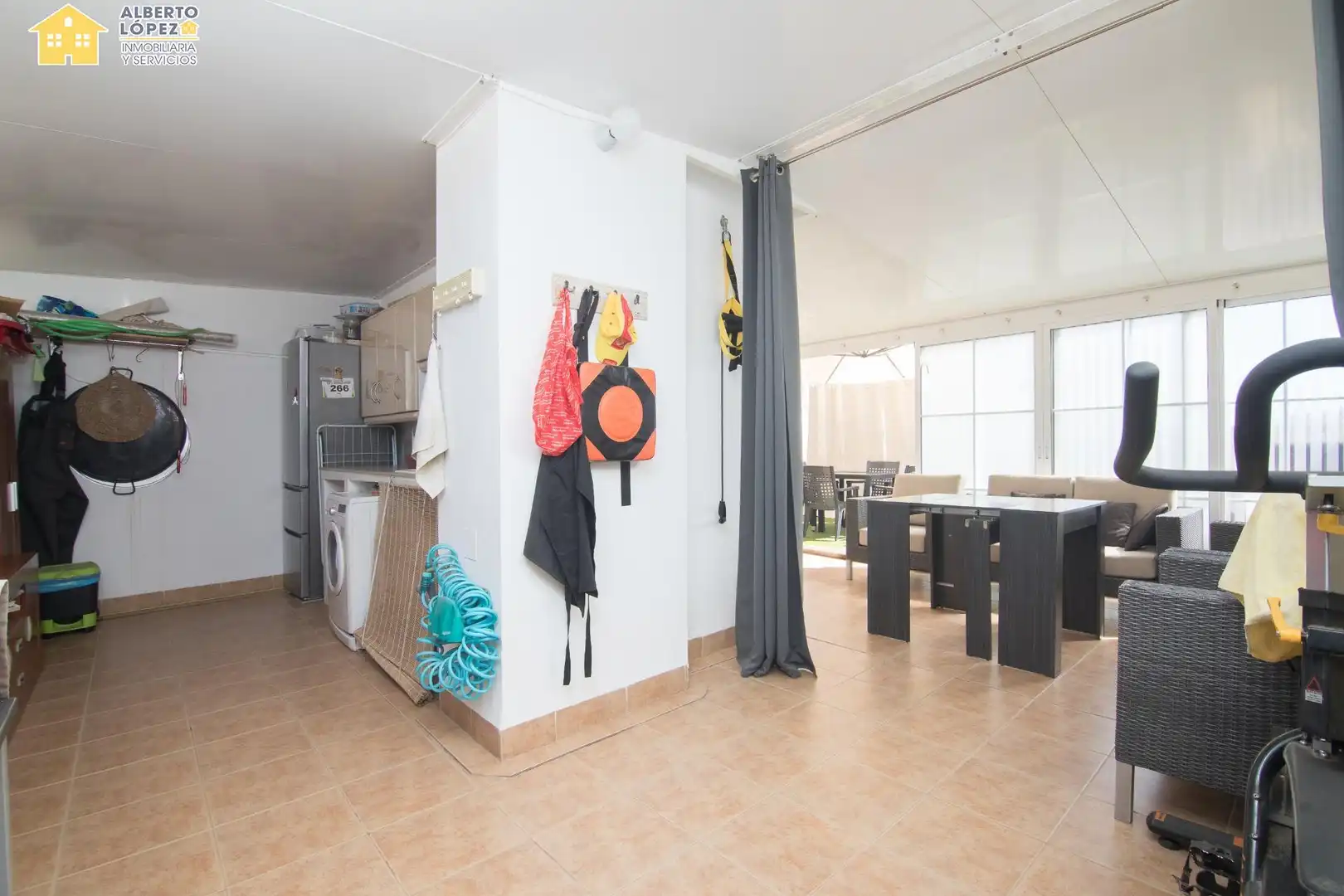 Cuina de Àtic en venda en Santa Pola amb Aire condicionat, Terrassa i Balcó