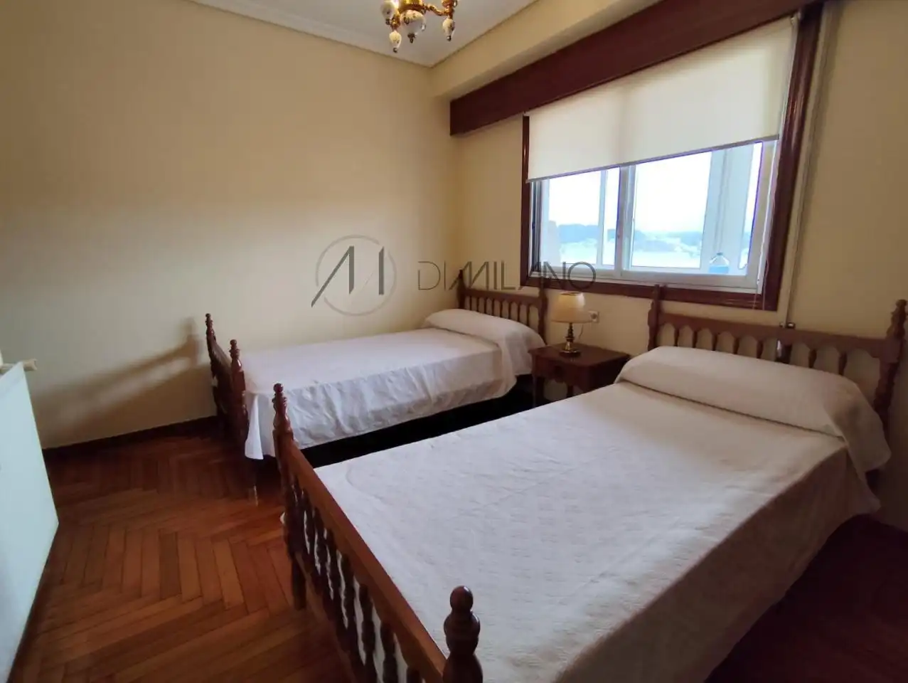 Habitación de Piso de alquiler en Vigo  con Calefacción, Parquet y Amueblado