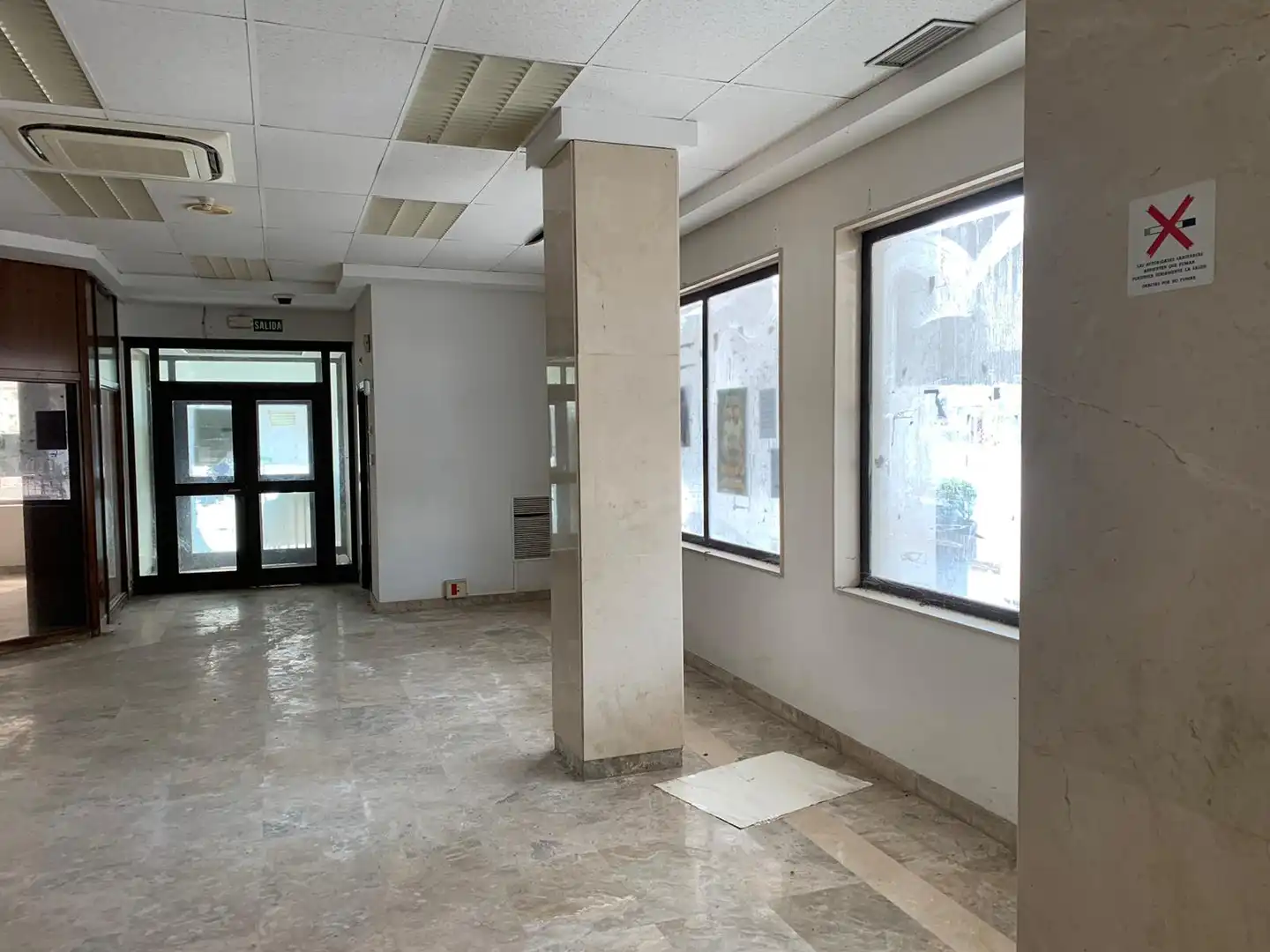 Business premises to rent in C/ Miguel de Cervantes y Pz de España, imagen 5