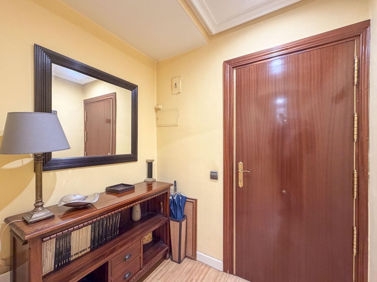 Flat for sale in  Madrid Capital  with Heating, Terrace and Furnished