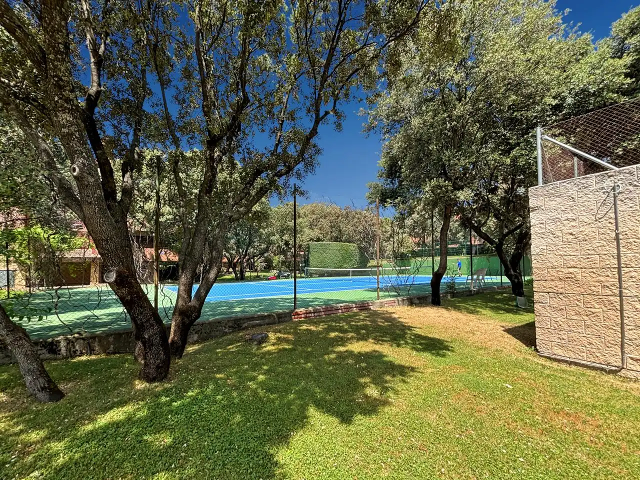 Schwimmbecken von Wohnung zum Verkauf in El Escorial mit Heizung, Terrasse und Abstellraum