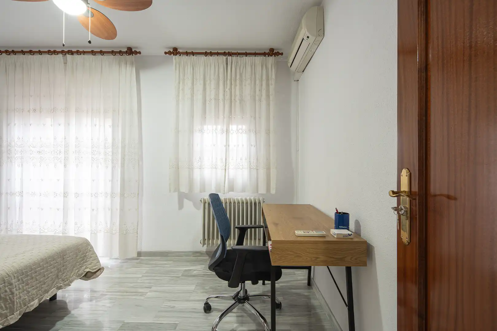 Casa adosada en venta en Angustias - Chana - Encina