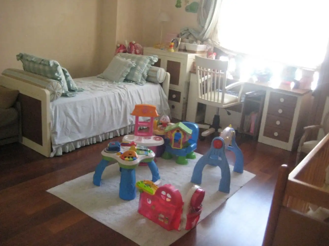Habitación de Piso en venta en Melilla con Parquet y Trastero