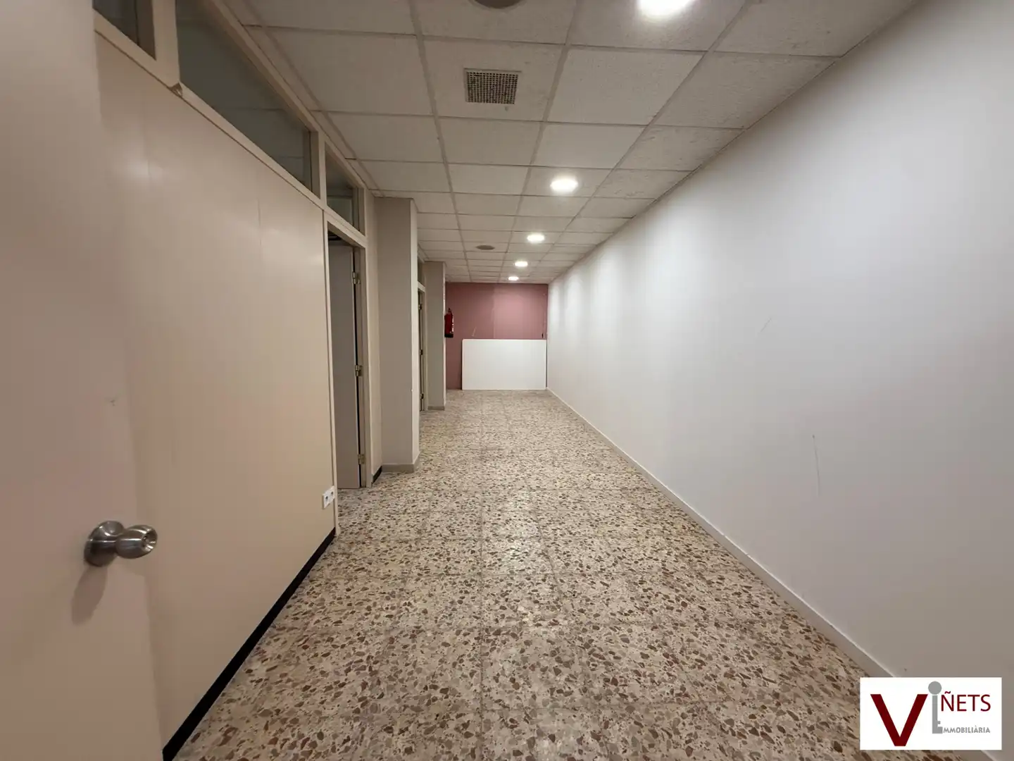 Local comercial en alquiler en Carrer Calàbria, imagen 7