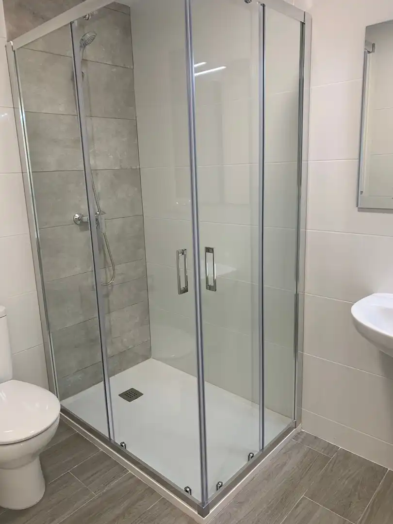 Bathroom of Flat for share in Alcoy / Alcoi  with Heating, Terrace and Furnished