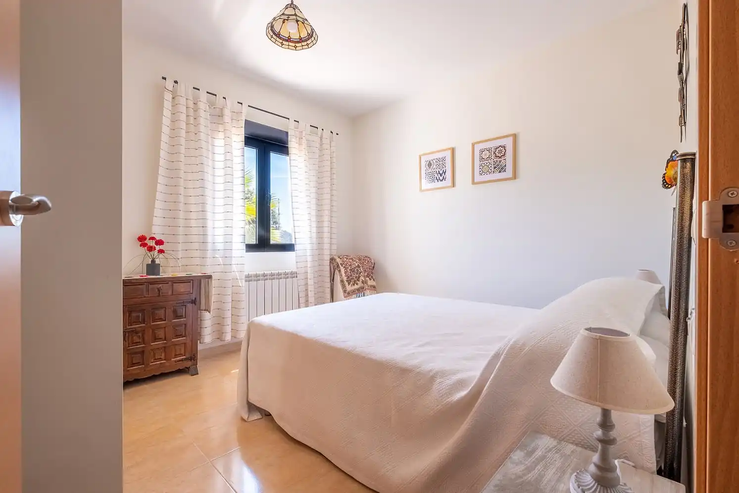 Habitación de Finca rústica en venta en Montánchez con Aire acondicionado, Calefacción y Jardín privado