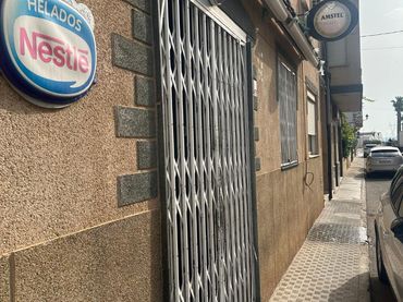 Local commercial à louer à Carrer Camí de València