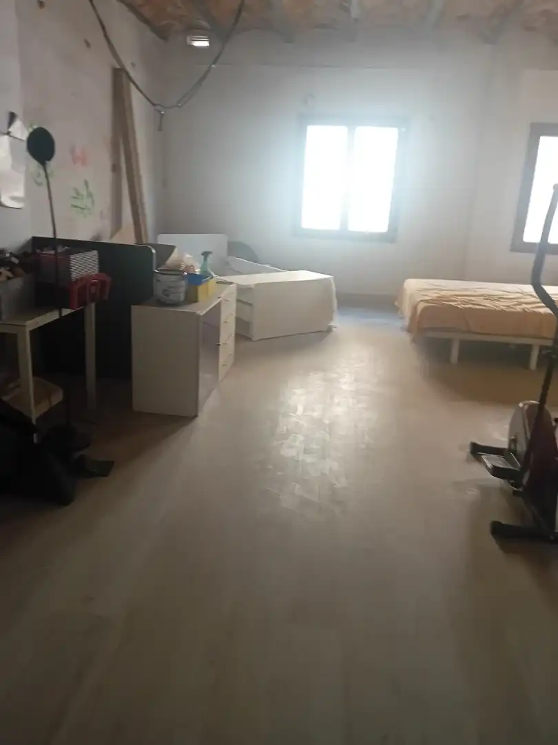 Habitación de Casa adosada en venta en Valls con Calefacción, Terraza y Trastero
